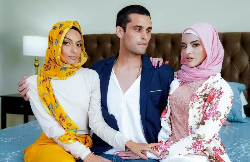 New  Julia James  Laynee James Besties and Wives (04-08-2025) Hardcore  Threesome  Hijab  Roleplay  ILUVY  lulustream.com  bigwarp.io